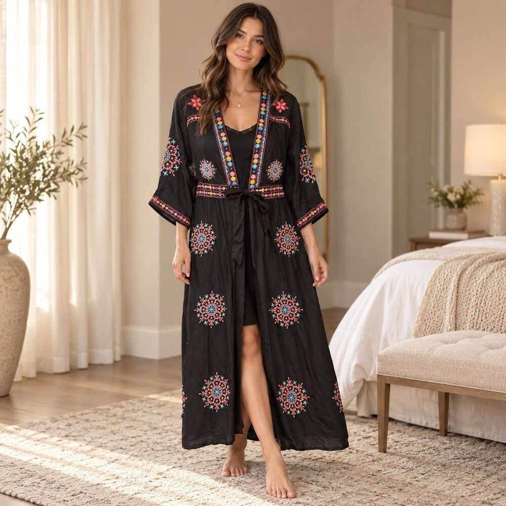 Tolani Collection Abelle Black Floral Embroidered Maxi Robe Kimono Petite MP NWT